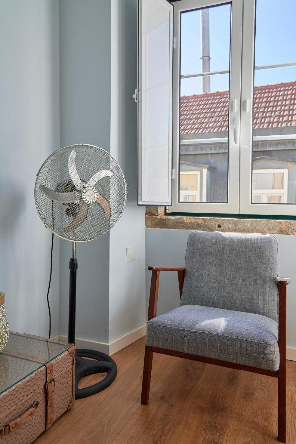 Elegant Riverview Apartment In Historical Lisbon Bagian luar foto