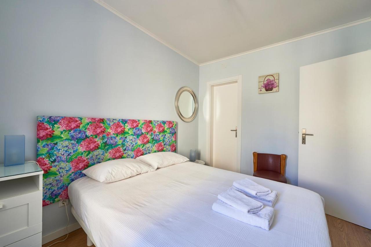 Elegant Riverview Apartment In Historical Lisbon Bagian luar foto