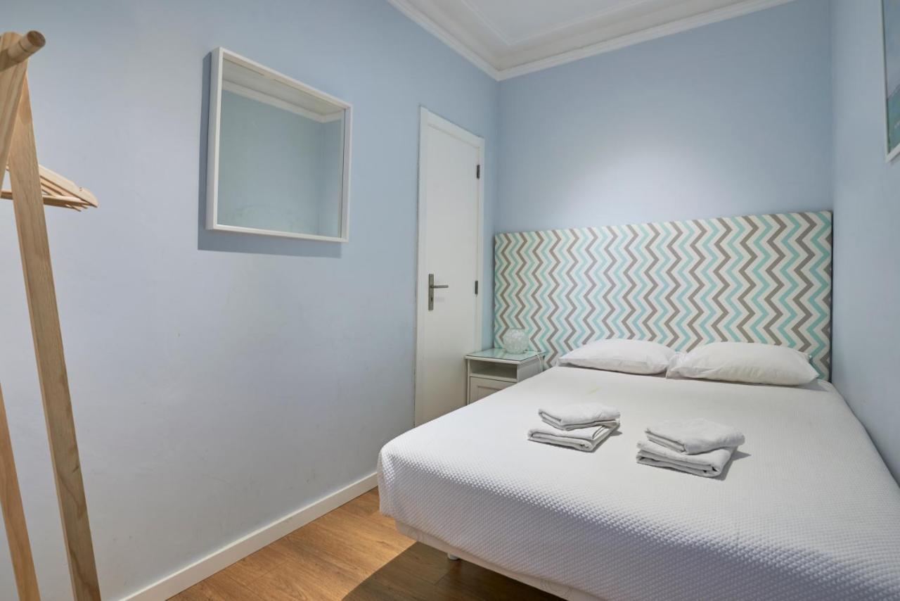 Elegant Riverview Apartment In Historical Lisbon Bagian luar foto